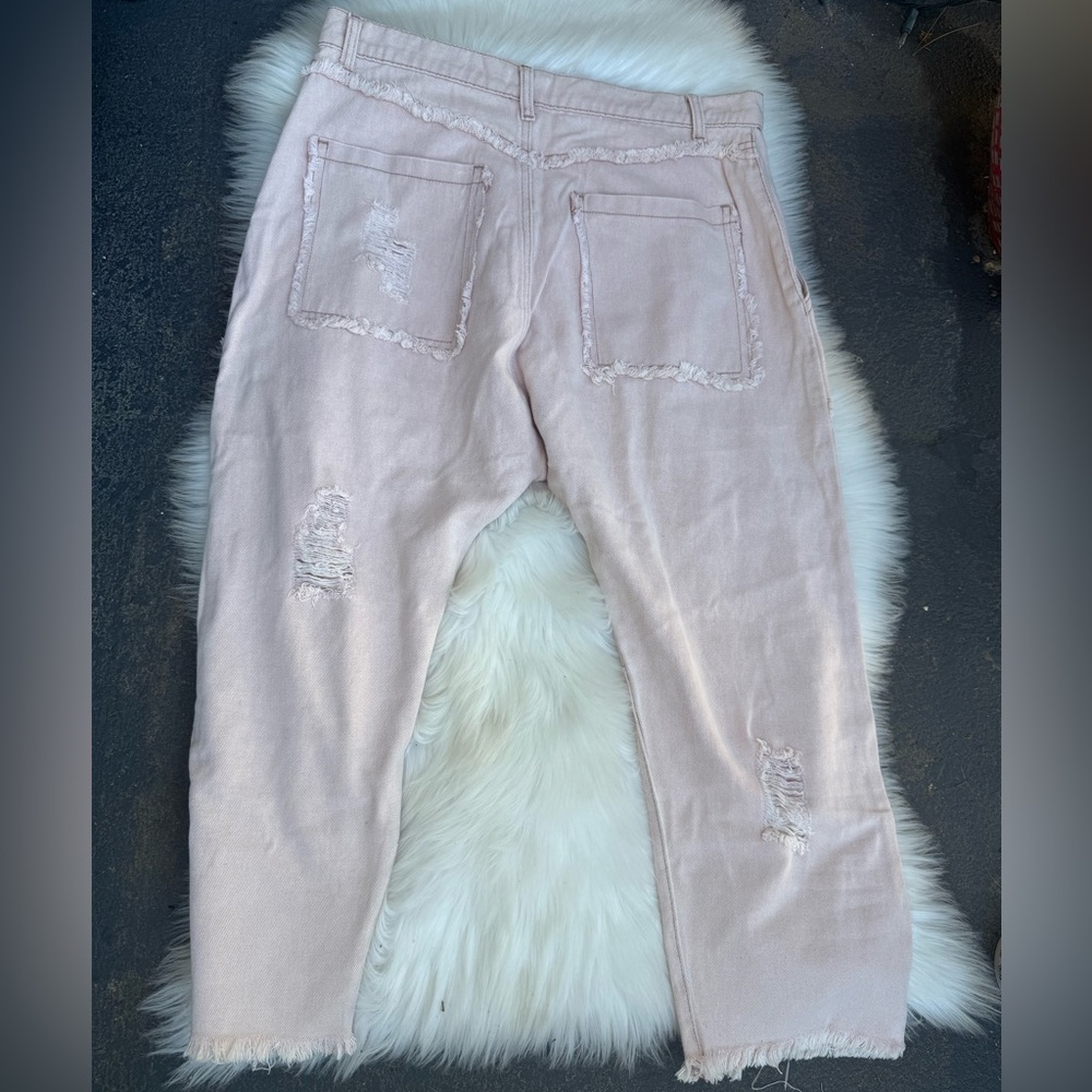 POL light pink distressed relaxed fit jeans 
SZ L NWOT - Picture 4 of 8